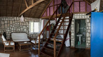 Valahantsaka resort Madagascar - Bungalow EUFORBIA interno piano terra